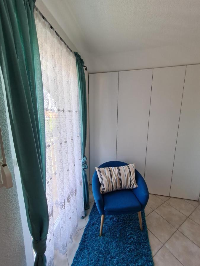 Holiday Home "Mala Kuca " With Heated Pool Póla Kültér fotó
