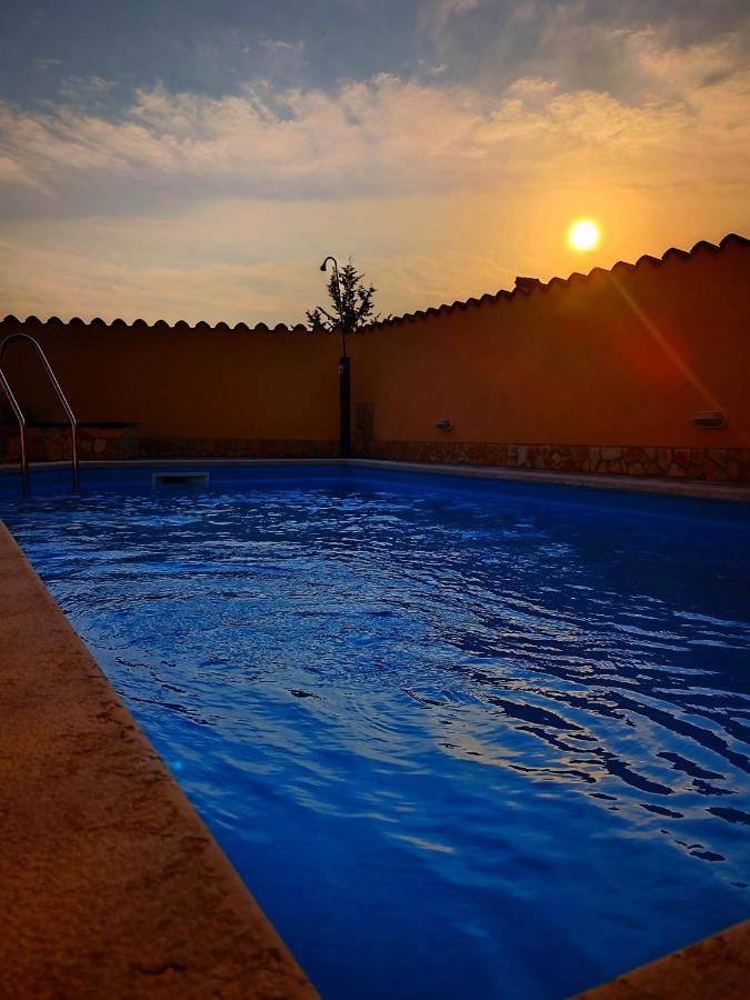 Holiday Home "Mala Kuca " With Heated Pool Póla Kültér fotó